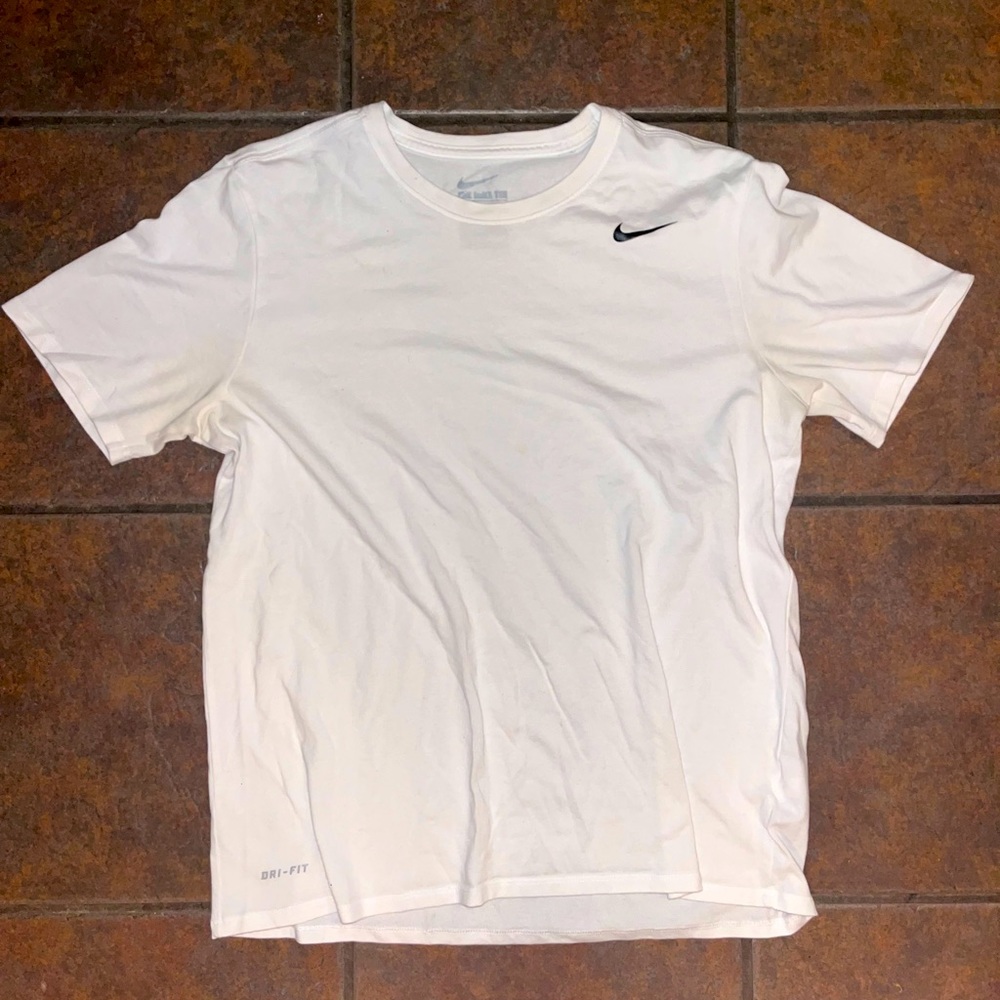Nike Dri-Fit Men’s White T-Shirt Basic- Size Large Crewneck, Great Condition